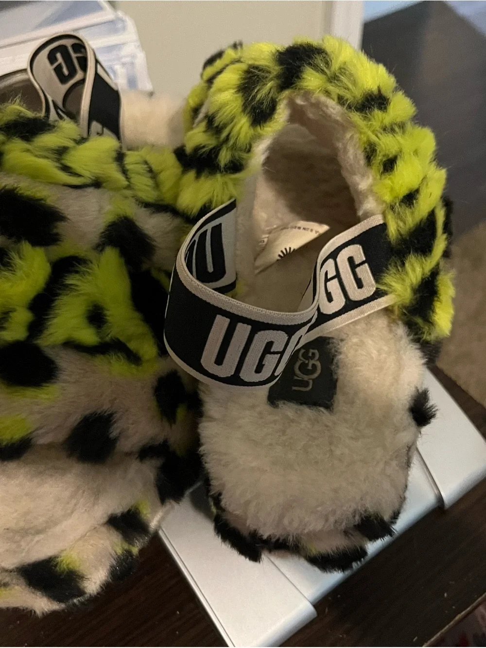UGG Kids Neon Yellow & Black Fuzzy Shearling Slip-On Slippers